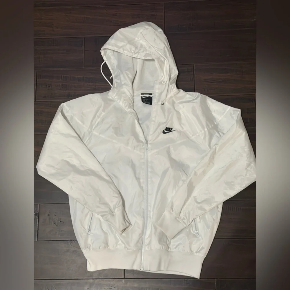 Nike Men's Classic White Windbreaker